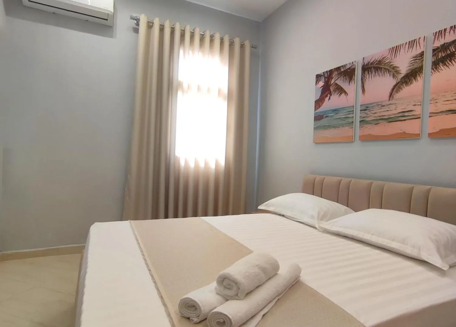 Bp Beach Apartments Golem  Penzion