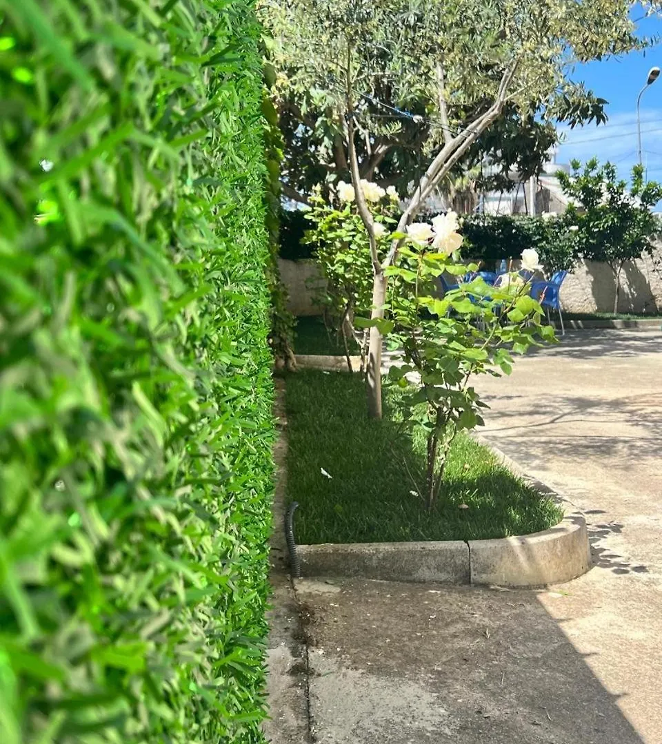 Bp Beach Apartments Golem  Penzion